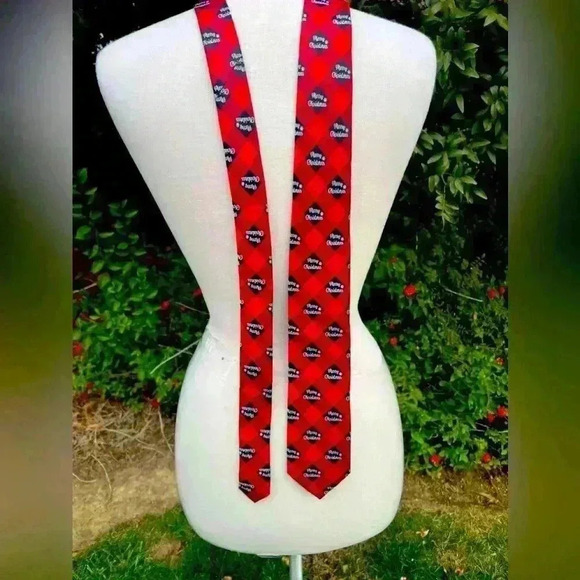 Holiday Traditions Christmas tie - Picture 3 of 6